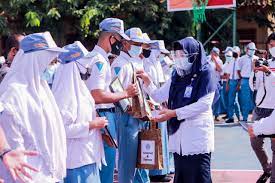 5 Kebiasaan Murid Berprestasi yang Jarang Dilihat Orang